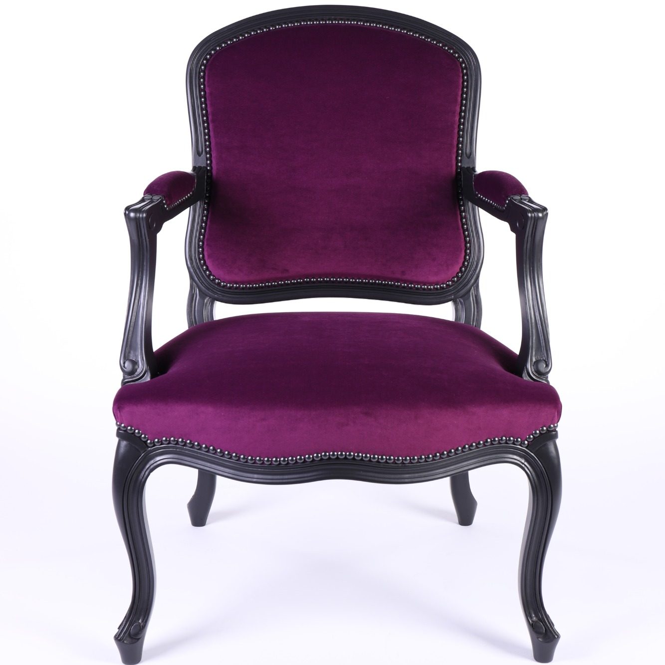 Bois noir, tissu fuchsia, clous canon de fusil  